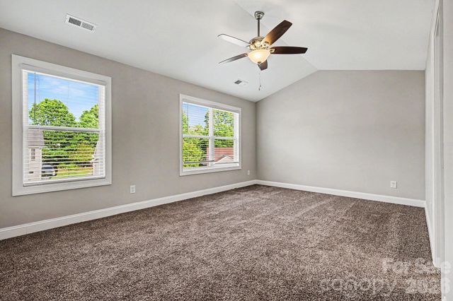 1573 Mayfair Drive, Conover, NC 28613
