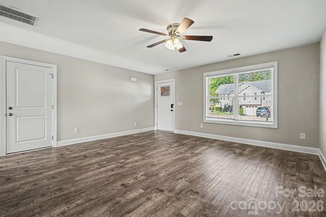 1573 Mayfair Drive, Conover, NC 28613