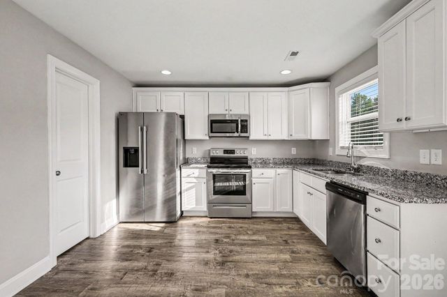1573 Mayfair Drive, Conover, NC 28613