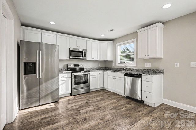 1573 Mayfair Drive, Conover, NC 28613