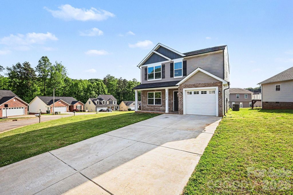 1573 Mayfair Drive, Conover, NC 28613
