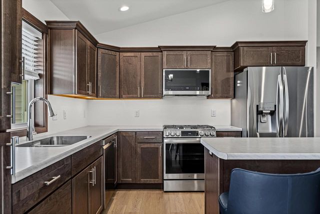 1610 Fox Glove STREET, Holmen, WI 54636