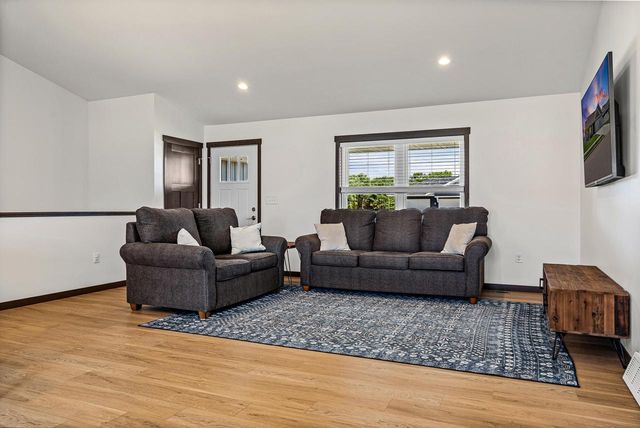 1610 Fox Glove STREET, Holmen, WI 54636