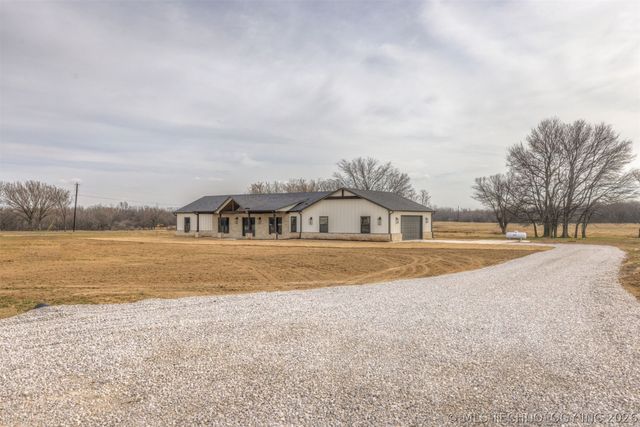 36870 E 186th Street S, Porter, OK 74458