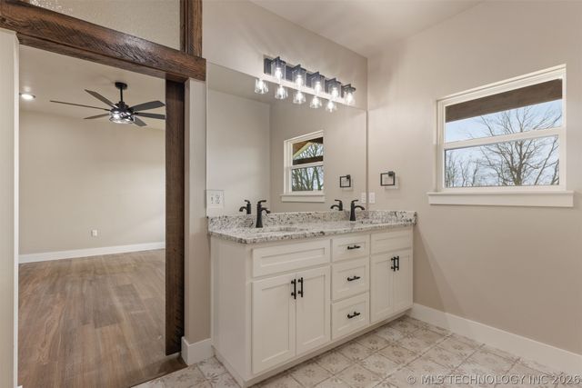 36870 E 186th Street S, Porter, OK 74458