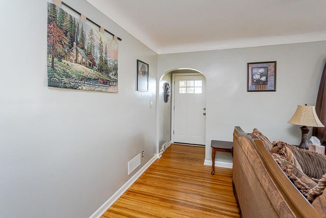 5404 Lewis Avenue, Toledo, OH 43612