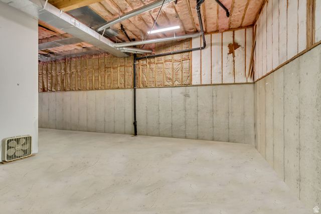 1671 CHEROKEE CIR, Ogden, UT 84403