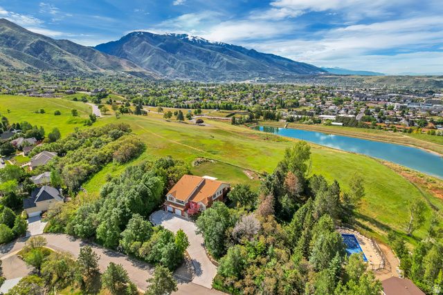1671 CHEROKEE CIR, Ogden, UT 84403