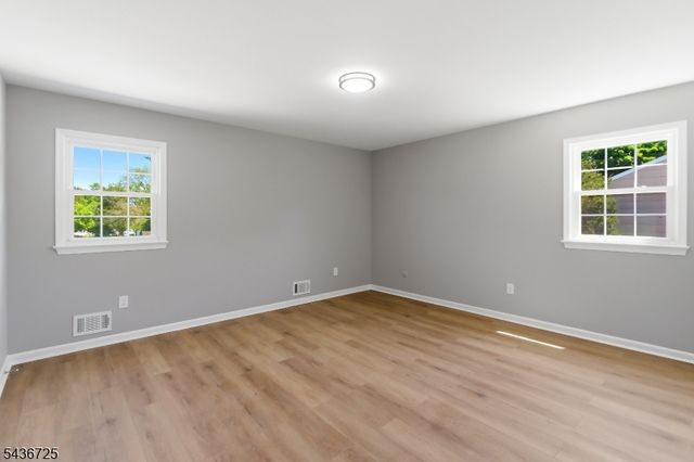10 Red Oak Way, Bridgewater Twp., NJ 08807