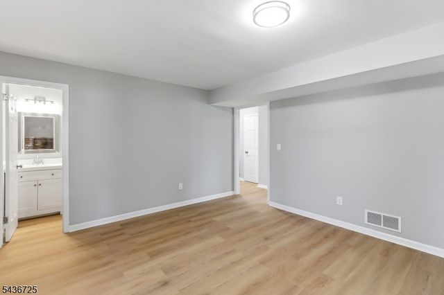 10 Red Oak Way, Bridgewater Twp., NJ 08807