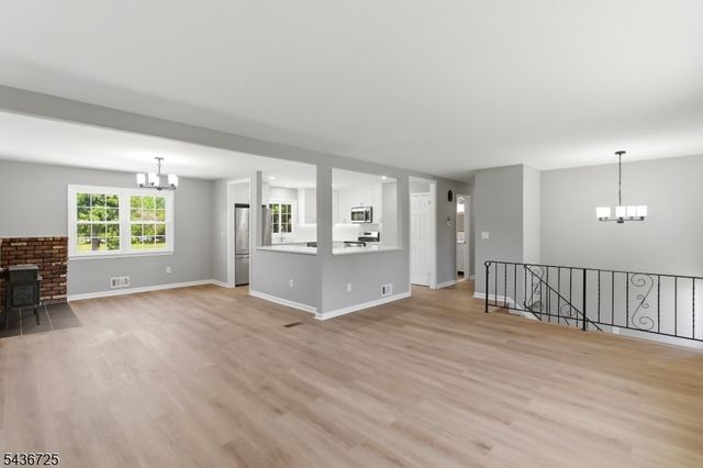 10 Red Oak Way, Bridgewater Twp., NJ 08807