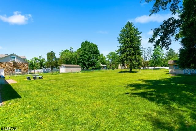 10 Red Oak Way, Bridgewater Twp., NJ 08807