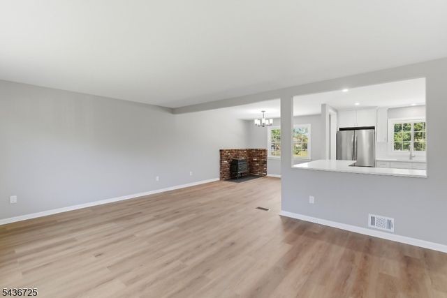 10 Red Oak Way, Bridgewater Twp., NJ 08807