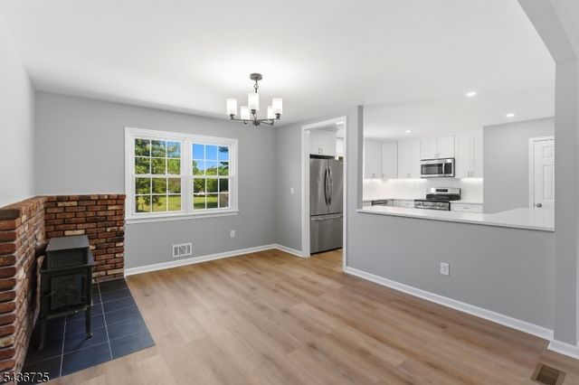 10 Red Oak Way, Bridgewater Twp., NJ 08807
