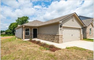 12749 WATERBURY, Moundville, AL 35474
