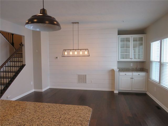 1414 Deer Creek Crossing Dr, Cecil, PA 15317