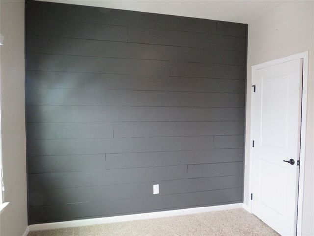 1414 Deer Creek Crossing Dr, Cecil, PA 15317