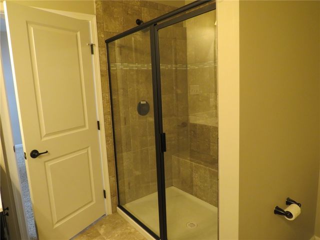 1414 Deer Creek Crossing Dr, Cecil, PA 15317