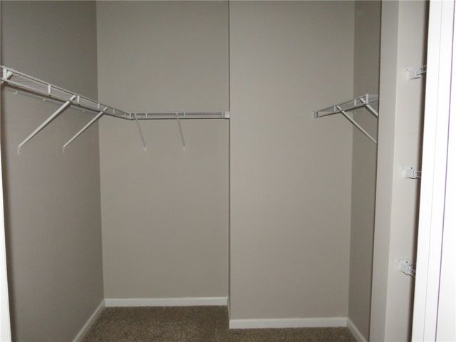 1414 Deer Creek Crossing Dr, Cecil, PA 15317