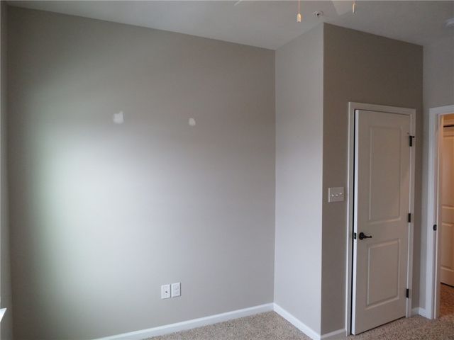 1414 Deer Creek Crossing Dr, Cecil, PA 15317