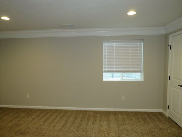 1414 Deer Creek Crossing Dr, Cecil, PA 15317