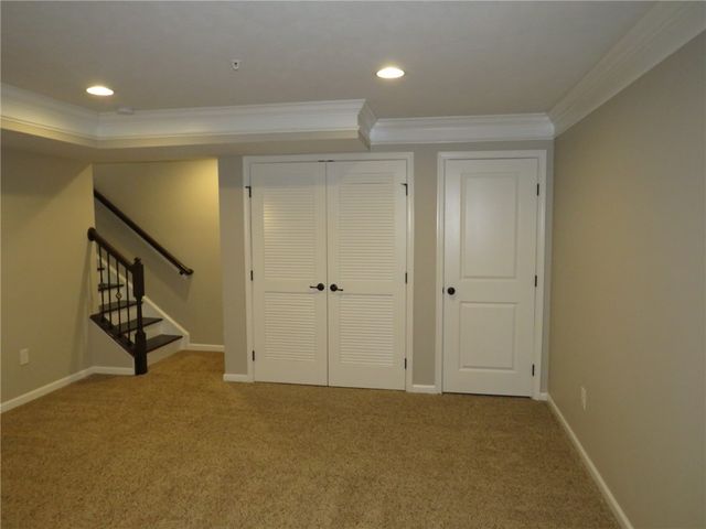 1414 Deer Creek Crossing Dr, Cecil, PA 15317