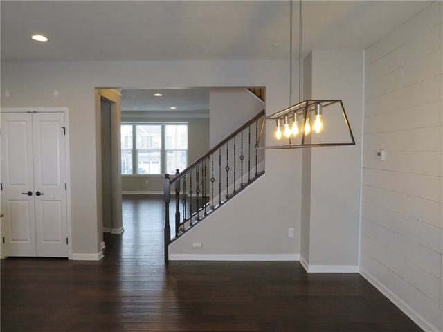 1414 Deer Creek Crossing Dr, Cecil, PA 15317