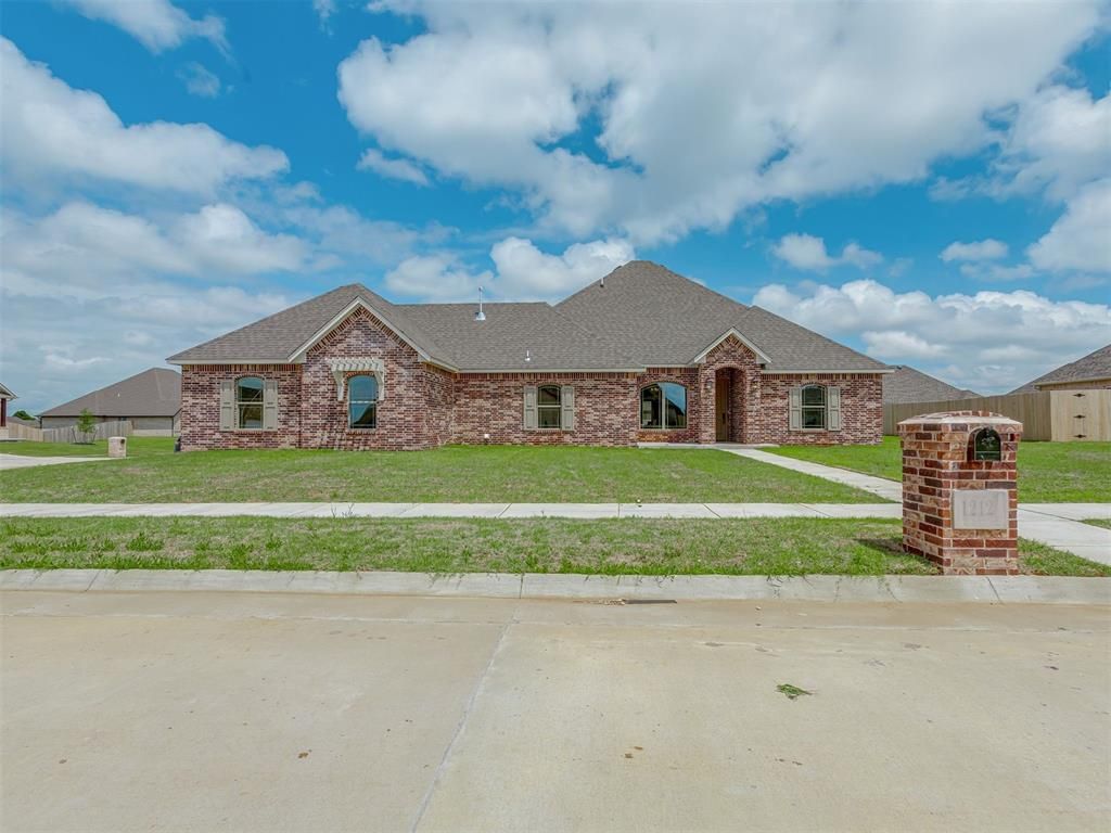 1212 Jaden Boulevard, Tuttle, OK 73089