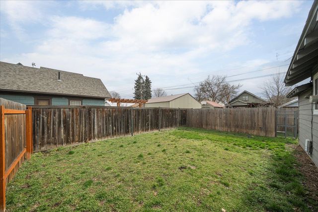 2807 W MALLON Ave, Spokane, WA 99201