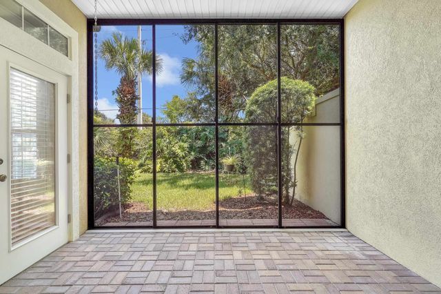 1003 Makarios Dr, St Augustine, FL 32080