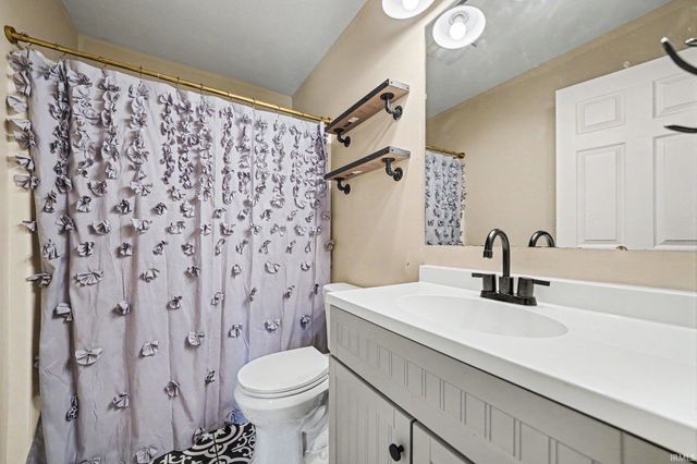 12392 Diamond Drive, Plymouth, IN 46563