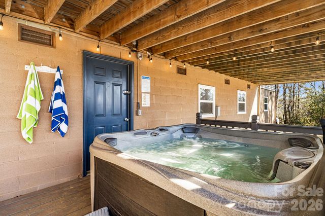 299 Lookout Drive, Pisgah Forest, NC 28768