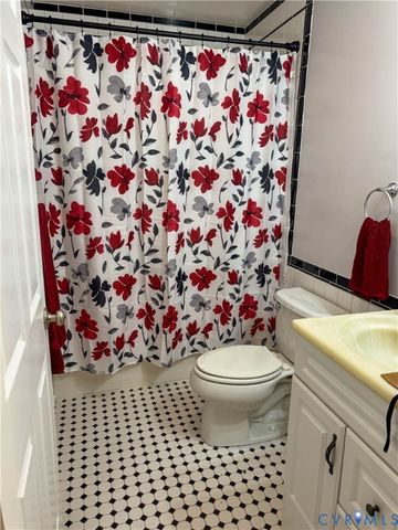 9806 Gardenia Dr, Henrico, VA 23228