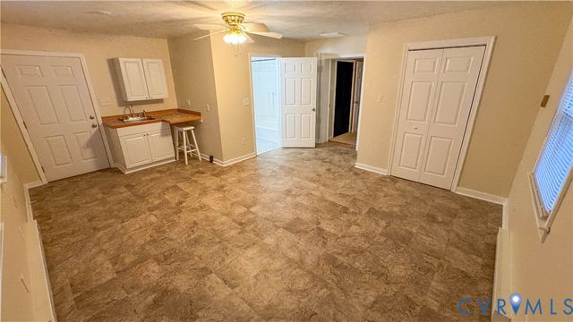 9806 Gardenia Dr, Henrico, VA 23228