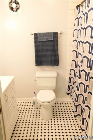 9806 Gardenia Dr, Henrico, VA 23228