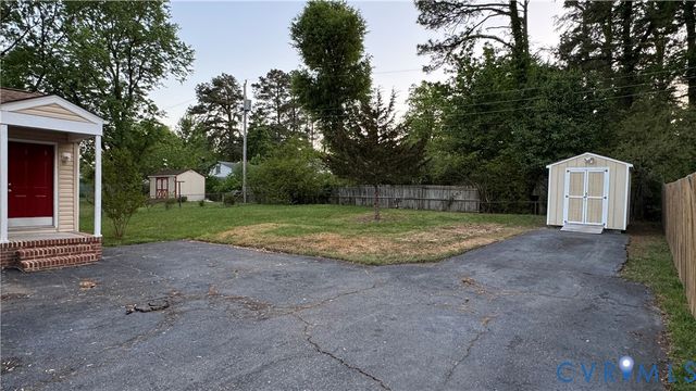 9806 Gardenia Dr, Henrico, VA 23228