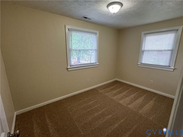 9806 Gardenia Dr, Henrico, VA 23228