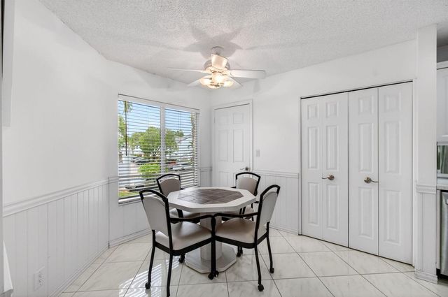 7485 Glendevon Lane 1105, Delray Beach, FL 33446