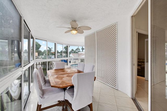 7485 Glendevon Lane 1105, Delray Beach, FL 33446