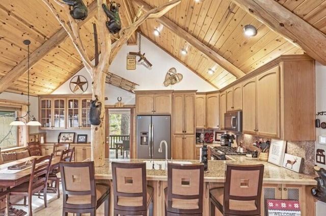 160 Crystal Lake Road, Big Bear, CA 92315