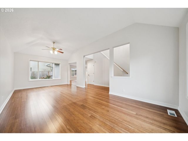 892 Se 54TH Ave, Hillsboro, OR 97123