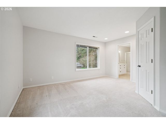 892 Se 54TH Ave, Hillsboro, OR 97123