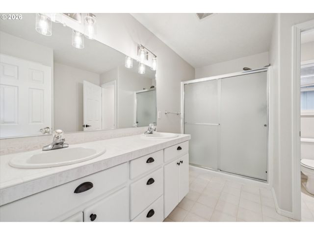 892 Se 54TH Ave, Hillsboro, OR 97123