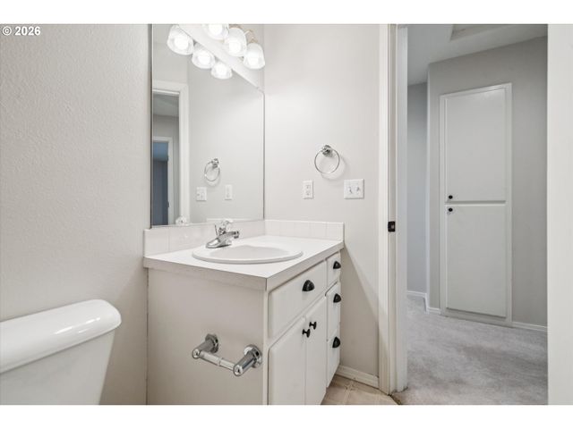 892 Se 54TH Ave, Hillsboro, OR 97123