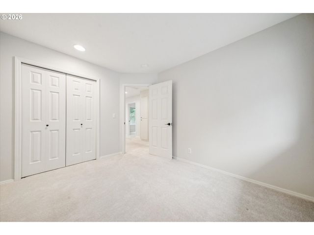 892 Se 54TH Ave, Hillsboro, OR 97123