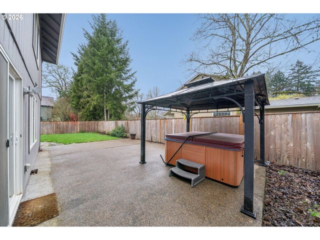 892 Se 54TH Ave, Hillsboro, OR 97123