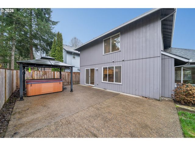 892 Se 54TH Ave, Hillsboro, OR 97123