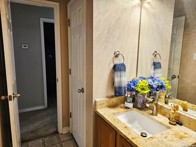 5615 fm 462, Moore, TX 78057