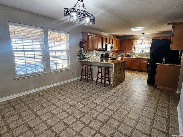 5615 fm 462, Moore, TX 78057