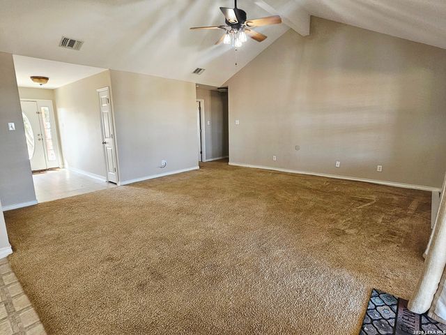 5615 fm 462, Moore, TX 78057